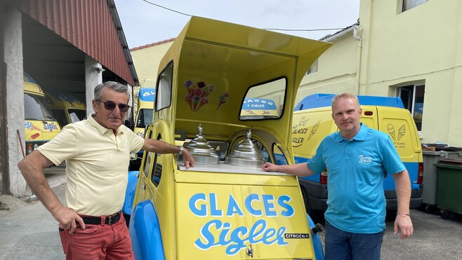 A Calais, les fortes chaleurs de ce début d'été changent aussi les habitudes des amateurs de glaces.
