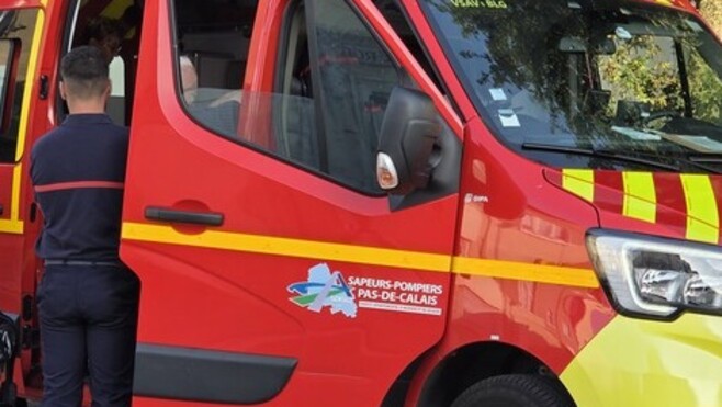 Saint-Étienne-au-Mont : un motard grièvement blessé dans une collision avec une voiture