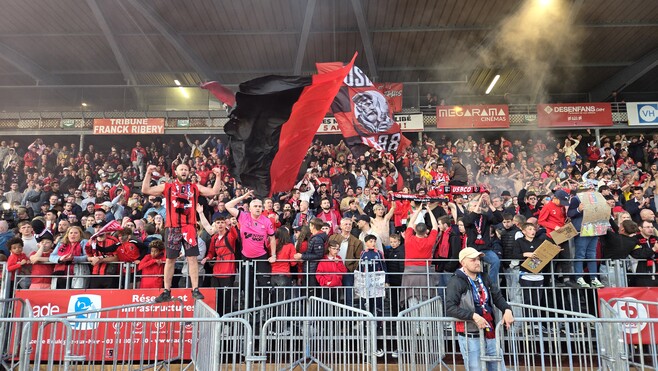 Ligue 2 : Boulogne accroché par Nancy (0-0), Dunkerque démarre fort face à Grenoble (4-2)