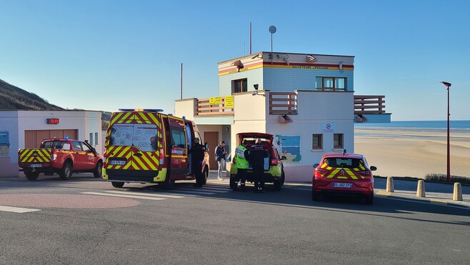 Ecault : plusieurs migrants tentent d'embarquer à bord d'un taxi-boat, les secours interviennent