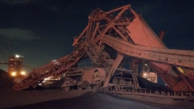 ArcelorMittal Dunkerque : trois accidents en une semaine dont un salarié brûlé et une roue-pelle de 50 mètres de long effondrée !