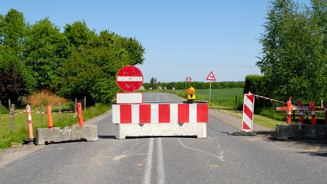 Leubringhen : une voiture percute un poteau électrique, la D249 coupée le temps de l’intervention