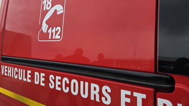 Auxi-le-Château : une voiture percute violemment un arbre, une femme de 60 ans grièvement blessée