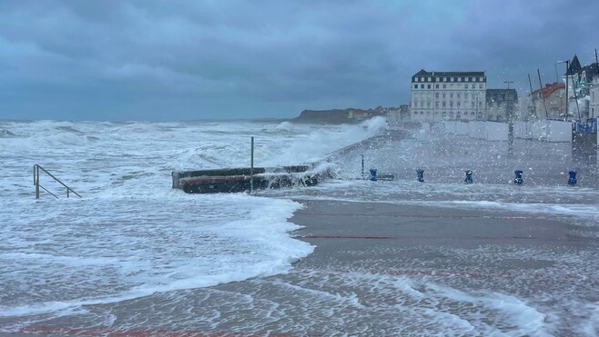 Tempête Austen : des rafales à plus de 130 km/h attendues sur notre littoral, voici quand le vent sera le plus violent !