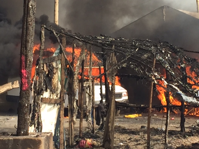 Le jungle de Calais est en feu ce mercredi midi, on fait le point avec Jocelyn Mota qui est sur place. 