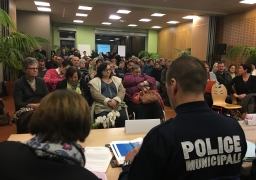 Calais, insécurité au Beau Marais plus de 100 personnes pour la réunion de quartier hier soir.