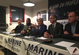« Calais, ville martyrisée » selon Marine Le Pen.