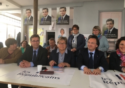 A Calais, Les Républicains appellent à voter Macron.