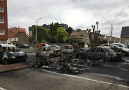 Calais: neuf voitures brûlées cette nuit au Beau-Marais