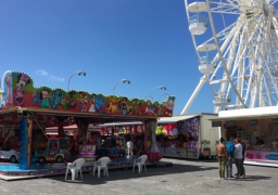 La foire aux manèges de Calais est au bassin ouest jusqu’au 20 Août. 