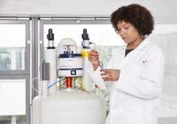 Une doctorante Montreuilloise lauréate de la bourse l'Oréal pour ses recherches sur les médicaments