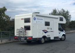 Calais : l’association AUDASSE doit convaincre les migrants de partir