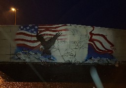 Calais : nouvelle fresque en hommage à Johnny