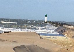 Tempête Eleanor : les curieux ont admiré le spectacle à Calais! 