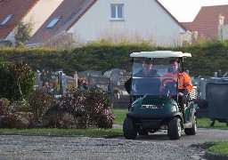 Etaples: des voiturettes de golf pour faciliter l'accès dans les cimetières