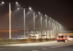 Calaisis: nouvelles restrictions de circulation dès lundi pour les travaux d'éclairage de l'A16