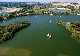 Le lac de Conchil spot idéal pour apprendre la voile ! 