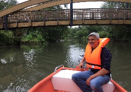 Découvrez la Canche à bord de barques électriques