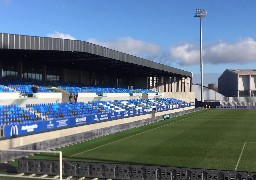 A Dunkerque, le stade Tribut entièrement rénové dévoile sa nouvelle tribune