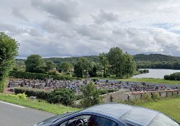 Rumeur sur la tombe de Jean-Pierre Pernaut, une commune de la Somme assaillie d'appels 