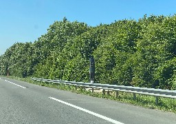 Les deux nouveaux radars automatiques installés sur l'A16 entre Calais et Boulogne