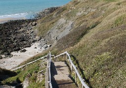 Les Escapades : Au Portel, trouver la plage secrète de Ningle se mérite...