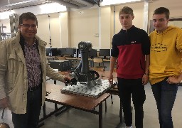 A Saint-Martin-Boulogne, le Lycée Saint Joseph dispose d'un COBOT, robot collaboratif