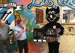 La vente pour le bal de carnaval Le Chat Noir est ouverte.