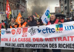A Dunkerque, les syndicats ouvrent une semaine d'actions et de grèves contre la réforme des retraites. 