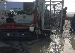 A Wimereux, des travaux de sondage sont menés pour détecter les faiblesses de la digue.