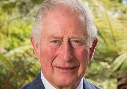 Charles III reporte sa visite en France !