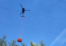 Pas-de-Calais/Somme : RTE réalise cette semaine des travaux sur les lignes électriques haute et très haute tension à l’aide d’un hélicoptère.