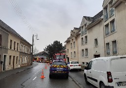 A Marquise, de la fumée envahit un immeuble lundi midi.