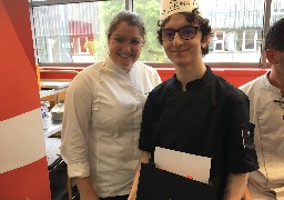 A Dunkerque, un élève de l'école de la deuxième chance décroche un stage chez Valrhona, leader dans la transformation du cacao.