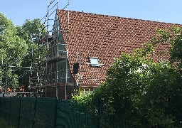 A Loon-Plage, le bailleur social Vilogia répond aux critiques des locataires sur les chantiers de réhabilitation. 
