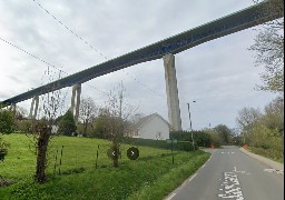 Un cordiste secouru par la grande échelle après un malaise sous le viaduc d'Echinghen