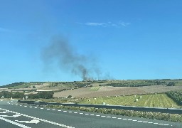 Chaleur: plusieurs feux de culture et incendie d'un bâtiment agricole