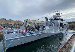 Les chantiers navals de la Socarénam et la Marine Nationale ont baptisé  un patrouilleur dernier cri à Calais. 