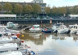 Boulogne-sur-mer: un bateau de plaisance a coulé dans le port hier matin lors de l'ouverture du barrage Marguet  !