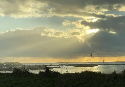 La plus grande éolienne de France et la deuxième au monde est au port de Boulogne sur mer pour 40 ans !
