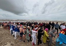 Affluence pour les Bains du Jour de l'An sur la Côte d'Opale