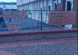 A Abbeville, les parents d'élèves de l'école Alain Détré mobilisés contre la fermeture d'une classe