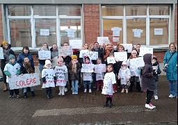 A Calais, mobilisation des parents d’élèves pour dire non aux fermetures de classes
