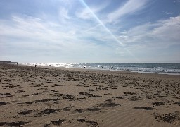 La plage de Calais surveillée par des agents de la ville et de l’agglomération 