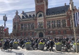 Des milliers de motards en colère contre le contrôle technique obligatoire à Calais, Dunkerque et Amiens.