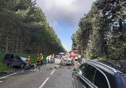 Ferques : 4 blessés graves dont un enfant dans un choc frontal route des carrières !