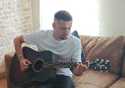 Une première chanson pour le jeune chanteur du Pas-de-Calais Pierre Cléry.