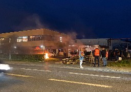 Saint-Léonard : L'imprimerie la SIB toujours bloquée. Une réunion pour trouver une solution ce midi et vendredi.