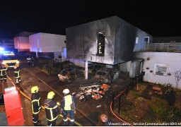 Boulogne: un feu de voitures se propage à deux habitations