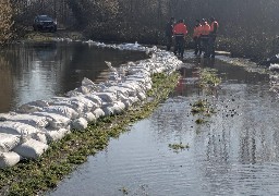 Abbeville : une décrue finalement observée grâce aux grandes marées et au beau temps.